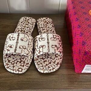 Brand new Tory Burch sandal
